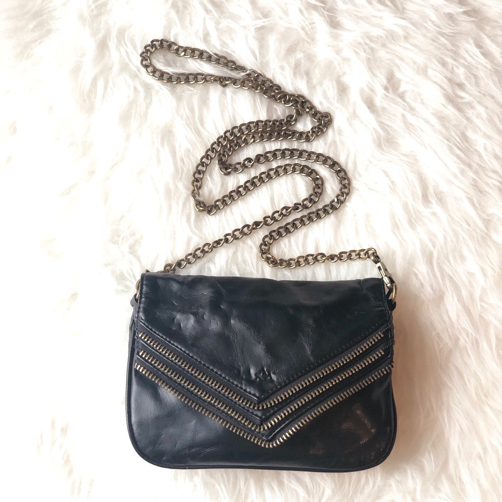 Matt & Nat Vegan Bag Convertible Cross Body + Dust Cover